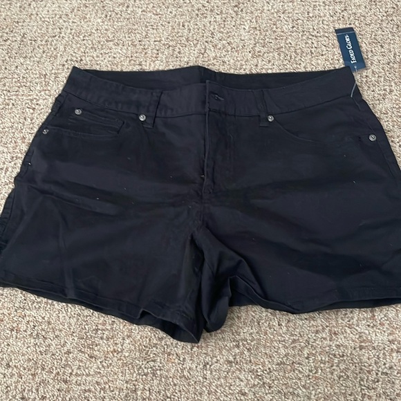 Ladies shorts - Picture 1 of 2
